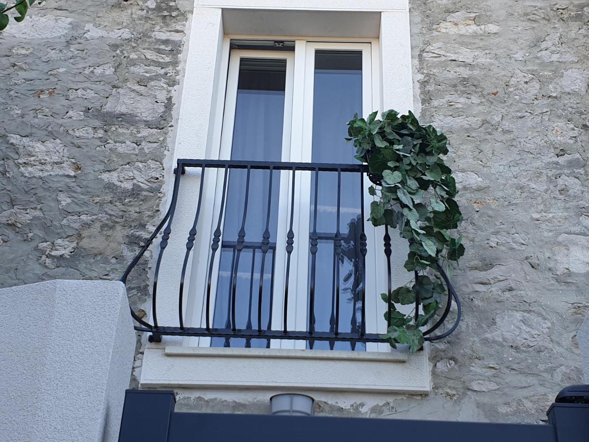 Castel Apartamento Mali Lošinj Exterior foto