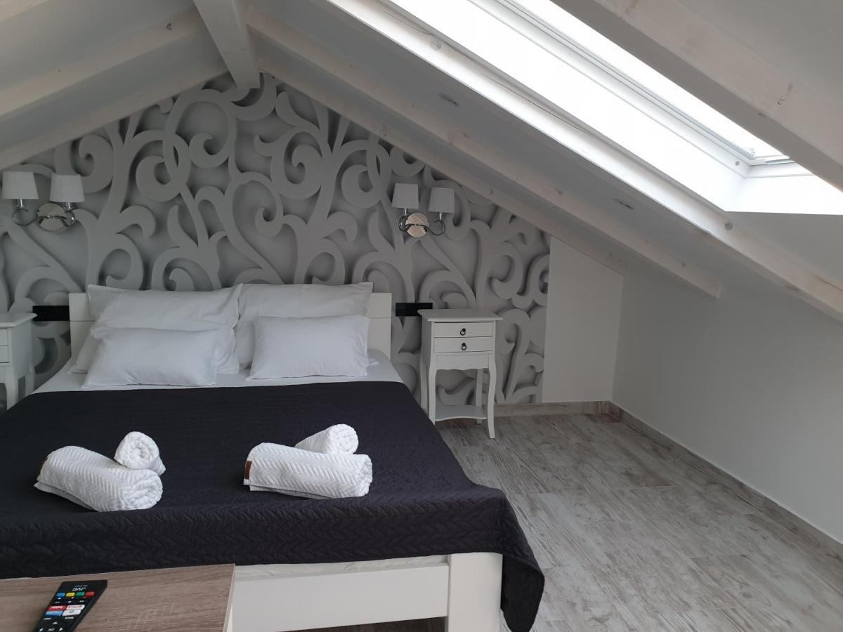 Castel Apartamento Mali Lošinj Exterior foto