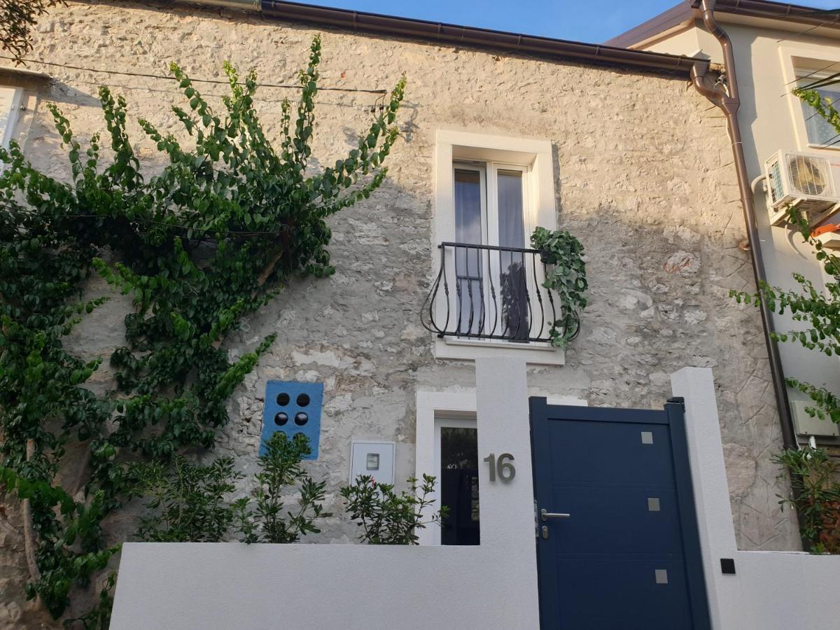 Castel Apartamento Mali Lošinj Exterior foto