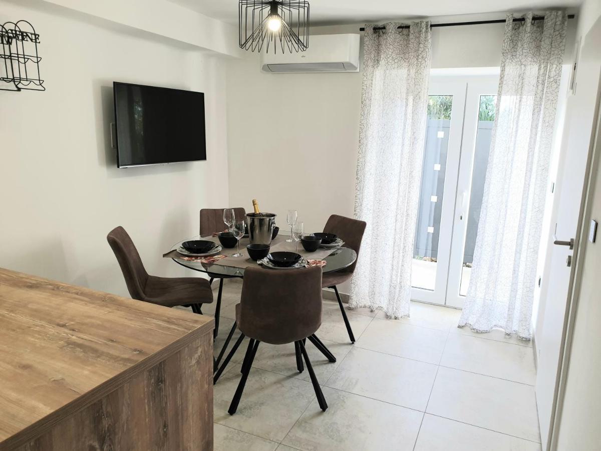 Castel Apartamento Mali Lošinj Exterior foto