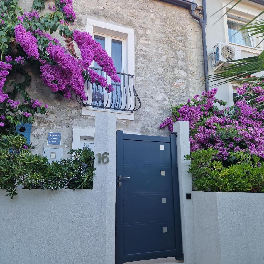 Castel Apartamento Mali Lošinj Exterior foto